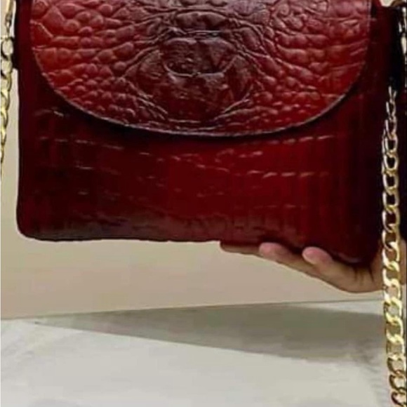 BURGUNDY CROCODILE REAL LEATHER CROSSBODY BAG - Picture 3 of 8